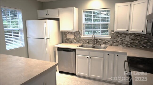 Photo - 10930 Kinston Ridge Pl