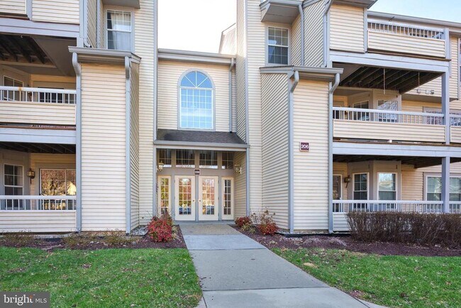 Photo - 206 Salem Ct Unidad 3