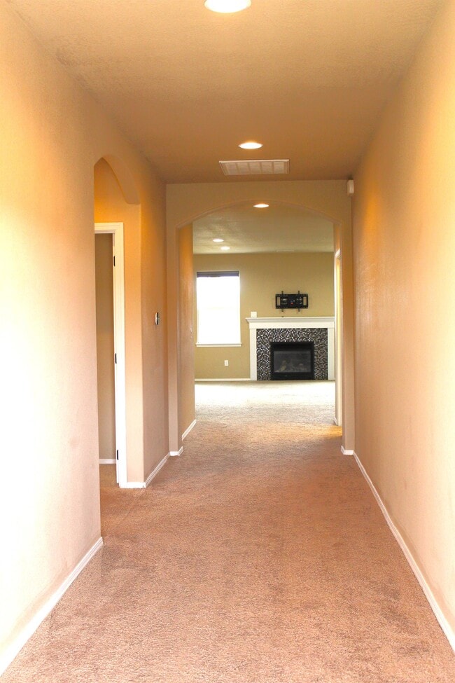 Photo - 2244 Kingswood Dr