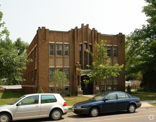 Building Photo - 4233 Nicollet Ave S Rental