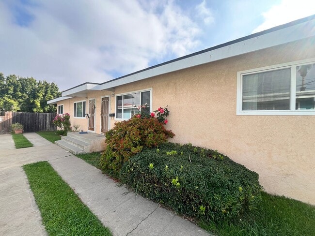 Photo - 1184-1186 Elm Avenue Unit 1186 Elm Avenue