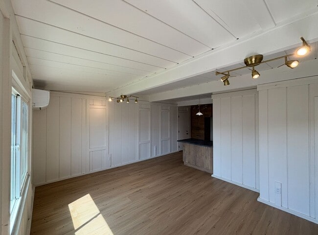 Photo - 2 bed 1 bath Duplex for Rent in Imperial Beach