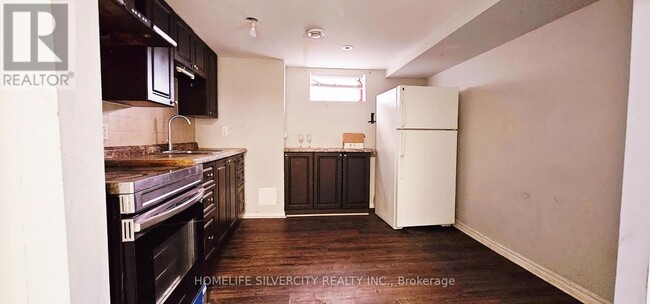 Photo - 31 Windermere Ct
