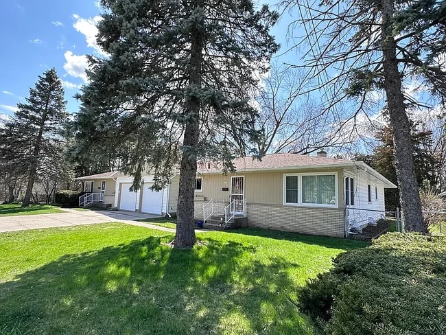 Photo - 1612 Park St