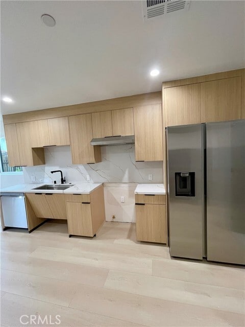 Photo - 611 W 41st Pl Unit 1/4