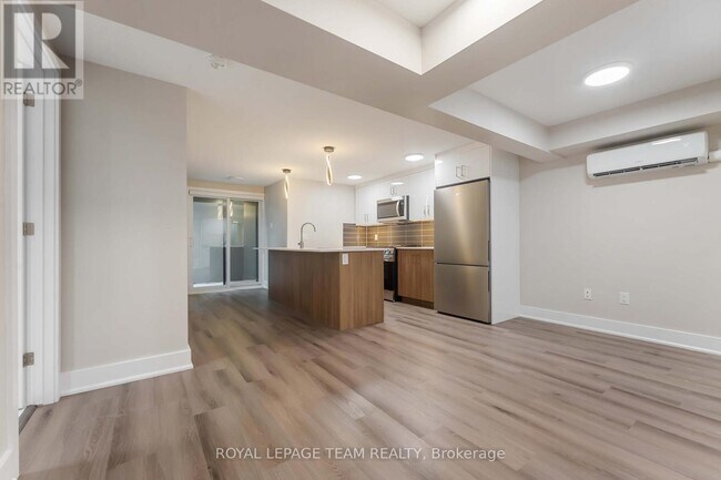 Photo - 1 - 342 FIFTH AVENUE