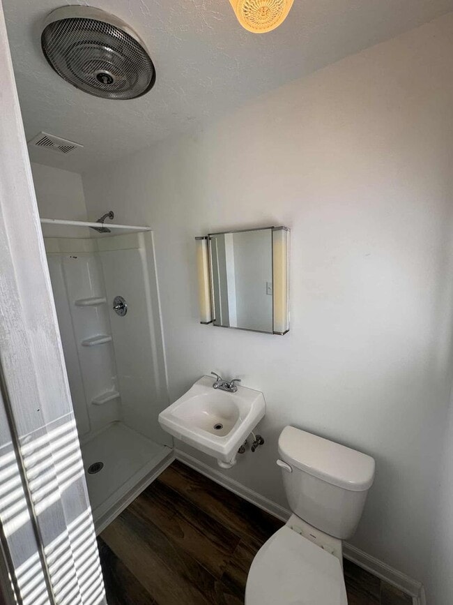 Photo - Beautiful 3 Bedroom and 2 Bath House