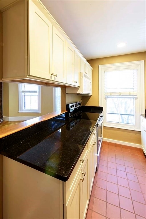 Photo - 15 E Springfield St Unit 4