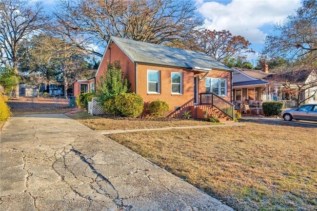 Photo - 809 Anarine Rd