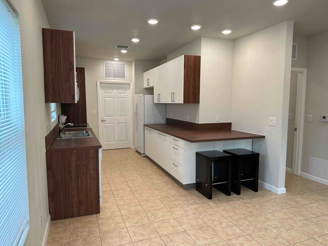 Photo - 7400-7414 SW 10th Ct Unidad Apt. 106