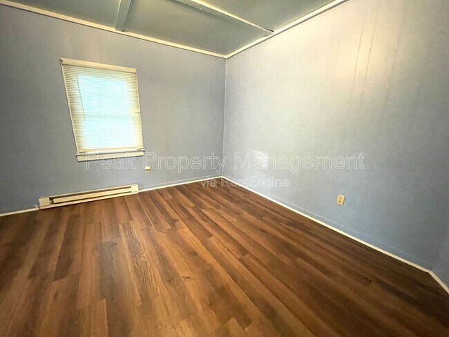 Photo - 51 Quarter Moon Rd