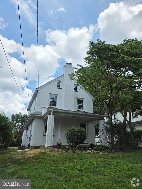 Building Photo - 2427 Hollis Rd Rental