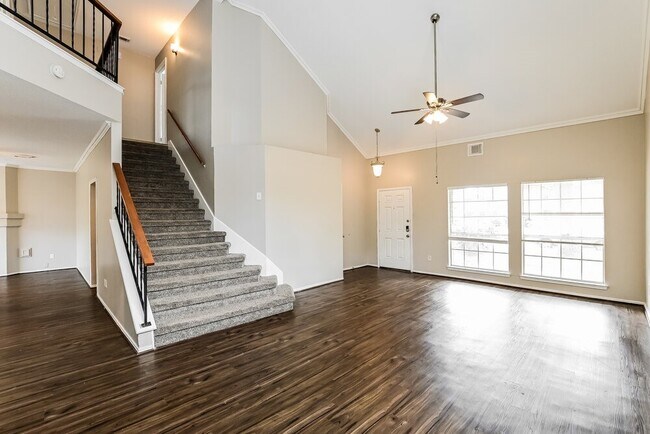 Photo - 6018 Fern Hollow Ct