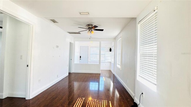 Photo - 4100 40th St N