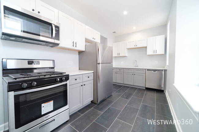 Photo - 4658 N Albany Ave Apartment Unit 1
