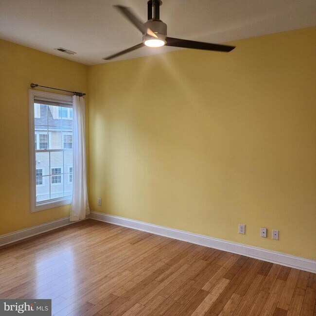 Photo - 204 Seneca Way Apartment Unit 39