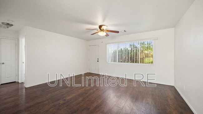 Photo - 3232 N Hedgewood Dr Unit A