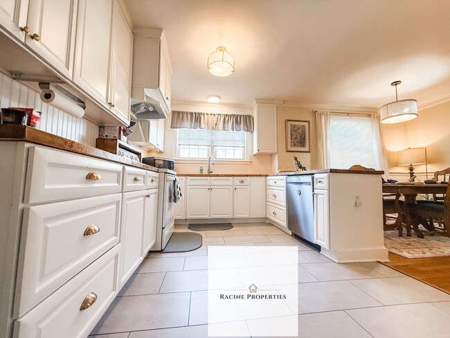 Photo - Two-bedroom cottage available near Downtown Greenville