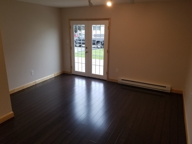 Photo - 213 Governors Park Rd