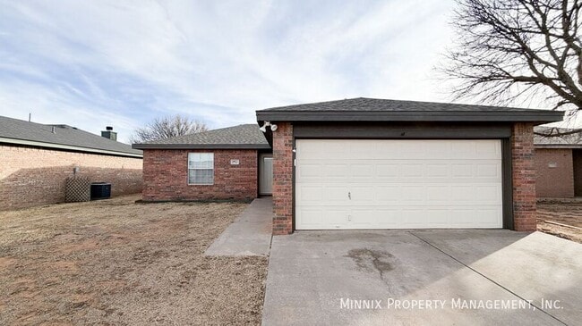 Photo - 2713 109th St