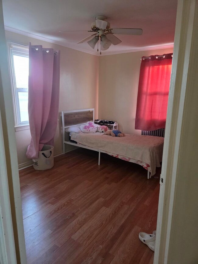 Photo - 413 Paderewski Ave Unidad 2nd floor