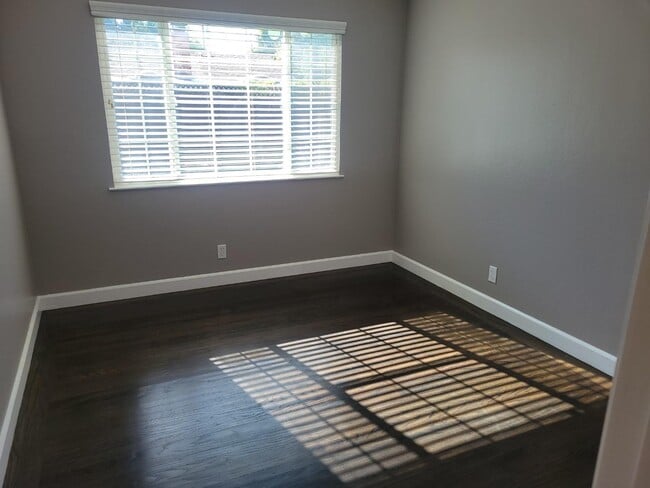 Photo - 756 Broadmoor Dr
