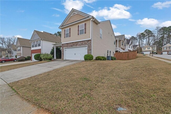 Photo - 857 Crested Hawk Trail