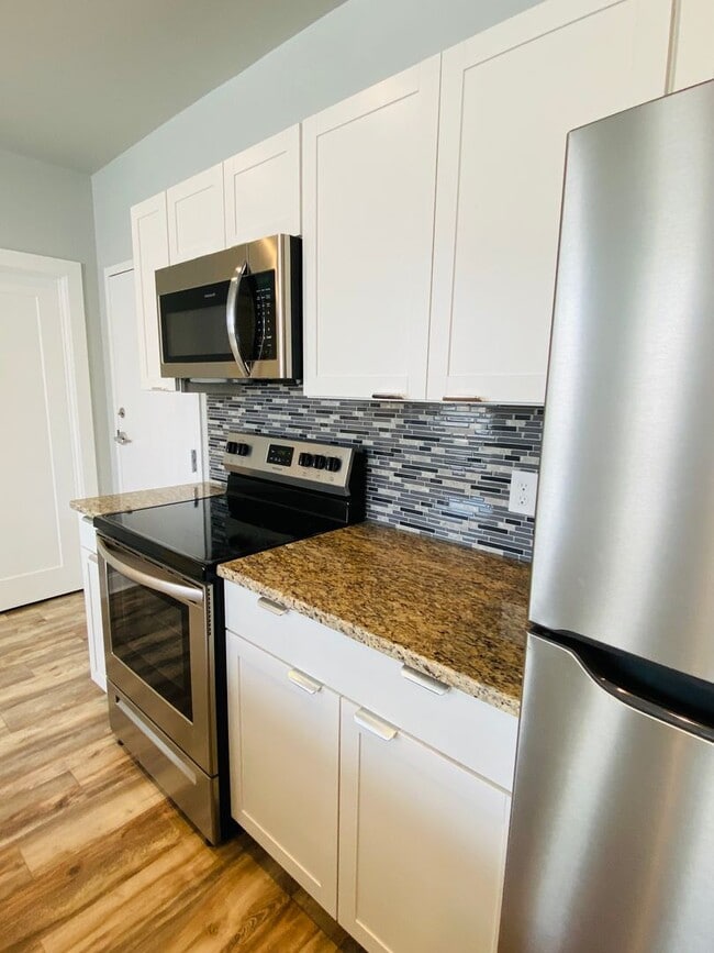 Photo - 3001 W Cary St Unit Apt. B
