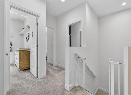 Photo - 634 Parsons Way