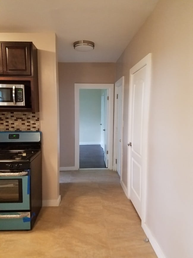 12-16 Groton St