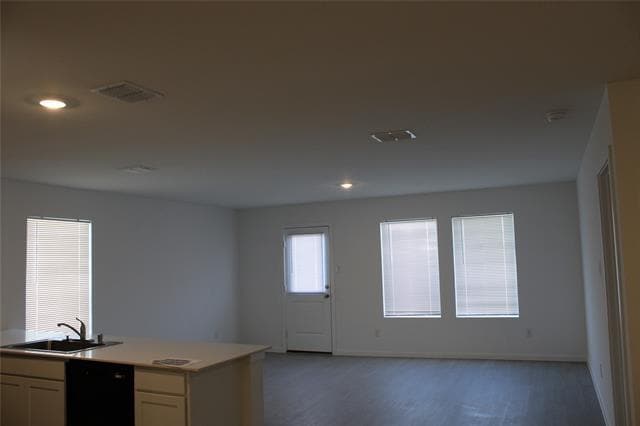 Photo - 4048 Arklow St