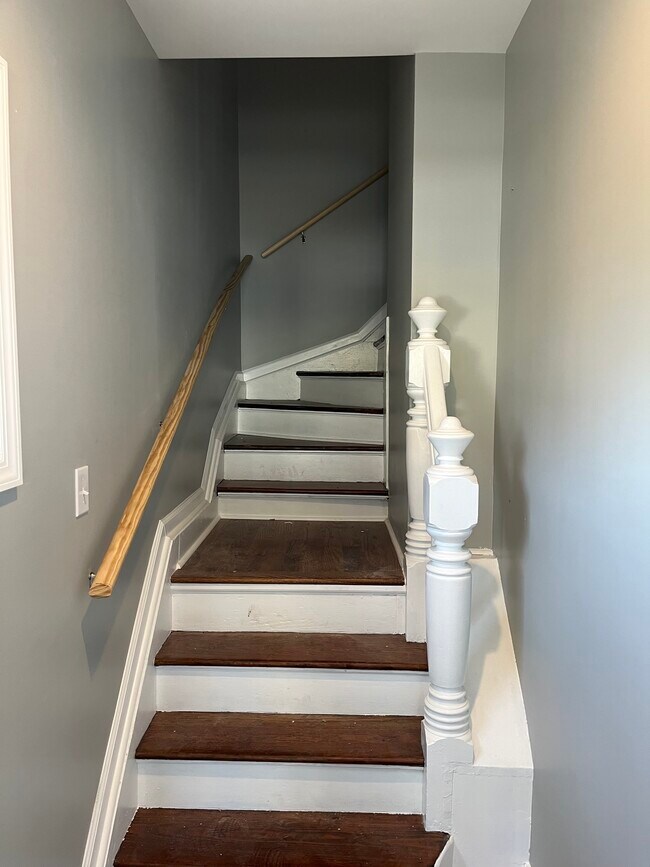 Steps - 494 E 18th St Unit 2nd Floor