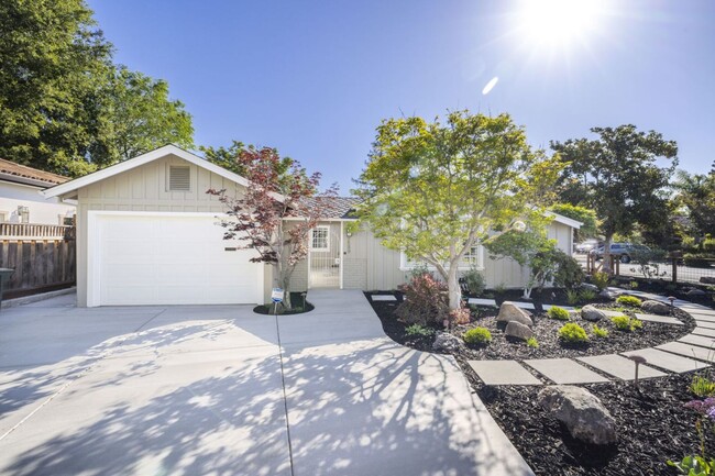 Remodeled 2 Bed, 2 Bath Home in Midtown Pa... - Remodeled 2 Bed, 2 Bath Home in Midtown Pa...