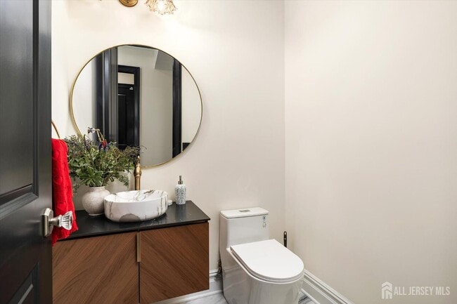 Photo - 11 Hamilton Dr