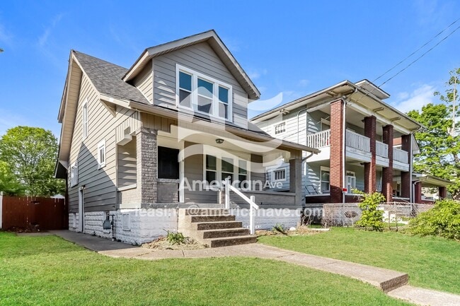 716 Iowa Ave