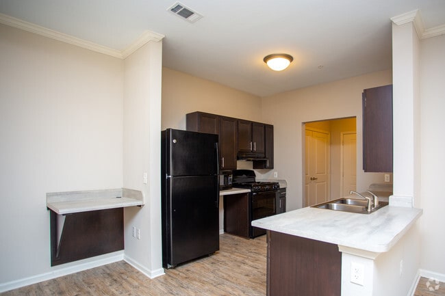 A2 2BDx2BA 1072SF - Stallion Pointe Apartments