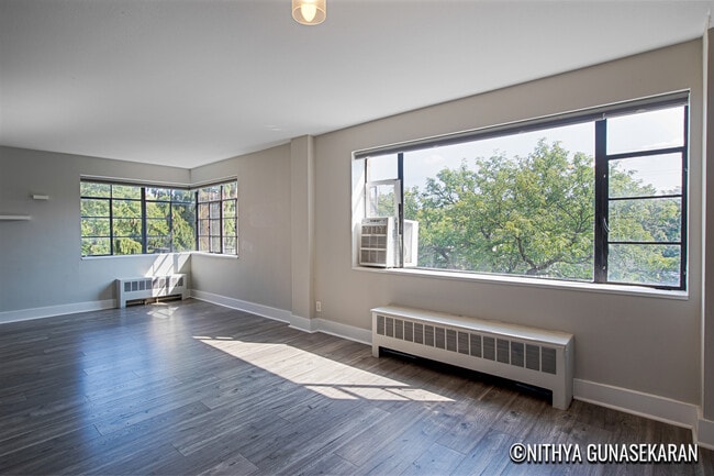 Building Photo - 505 Cherry St SE Unit 312