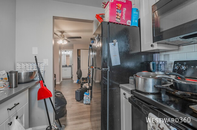 Photo - 2320 N Nordica Ave Unit #207