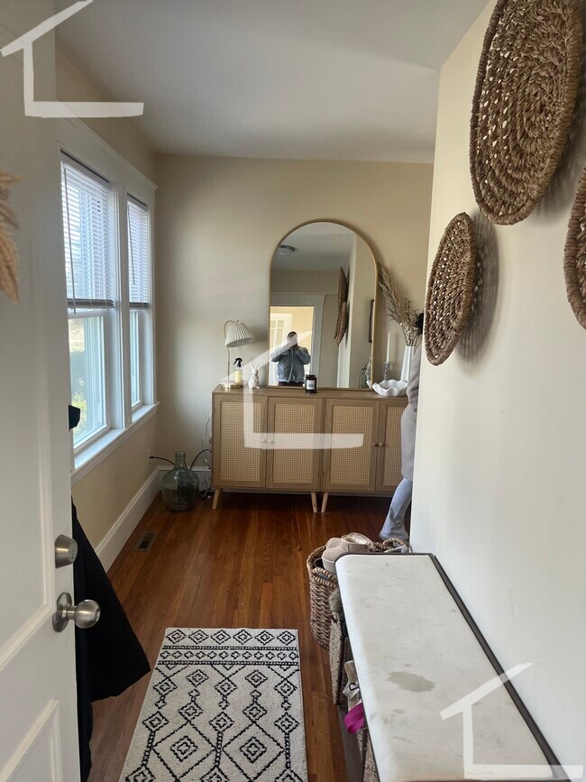 Photo - 58 Hunnewell Ave Unit 2