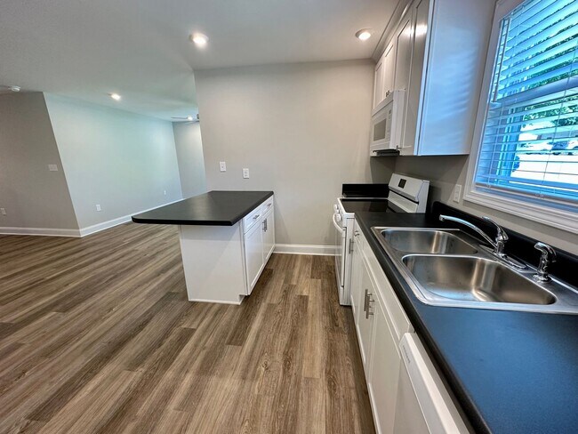 Photo - 68 W. First Ave-Duplex Unit B