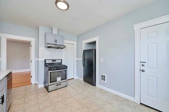 Photo - 35 Lonsdale St Unit 2