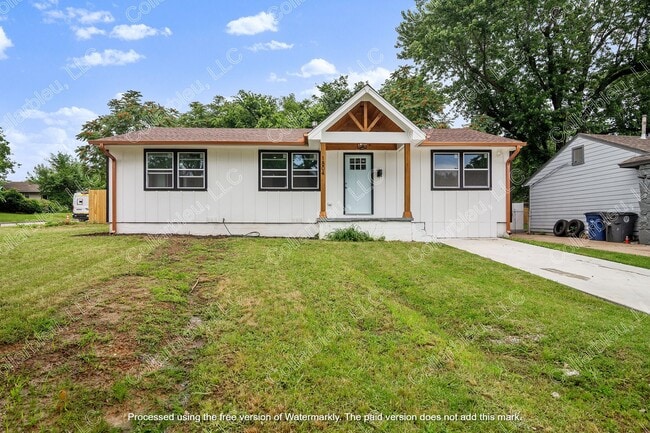 Building Photo - Renovated Tulsa Home (3beds/2baths) for Re...