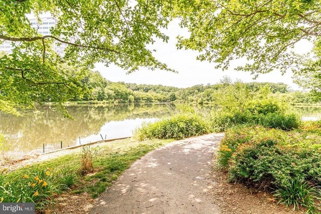 Photo - 7761 Inversham Dr Unit 252