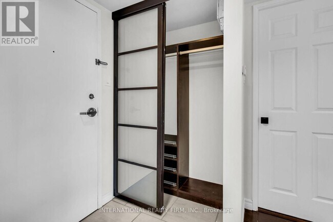 Photo - 705 King St W Unit PH14