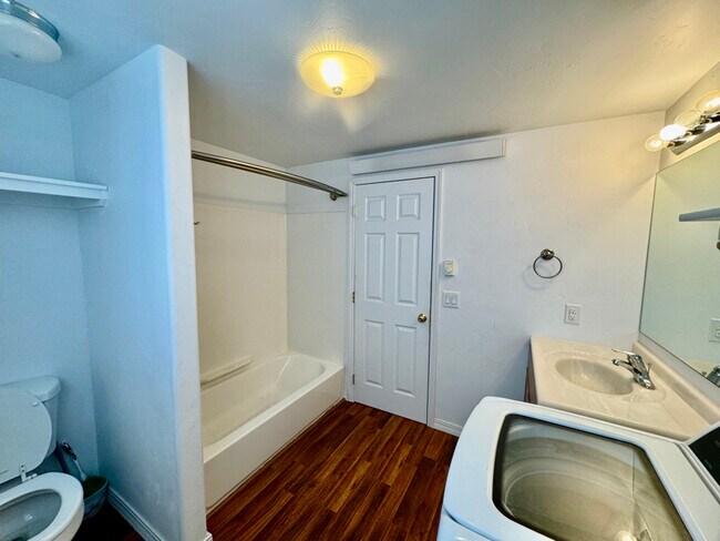 Photo - 3438 WY-238 Unidad 2