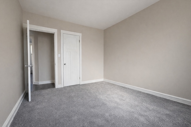 Photo - 3535 Lyndale Ave Unit 2 (RB)