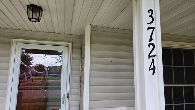 Photo - 3724 Revolutionary Dr