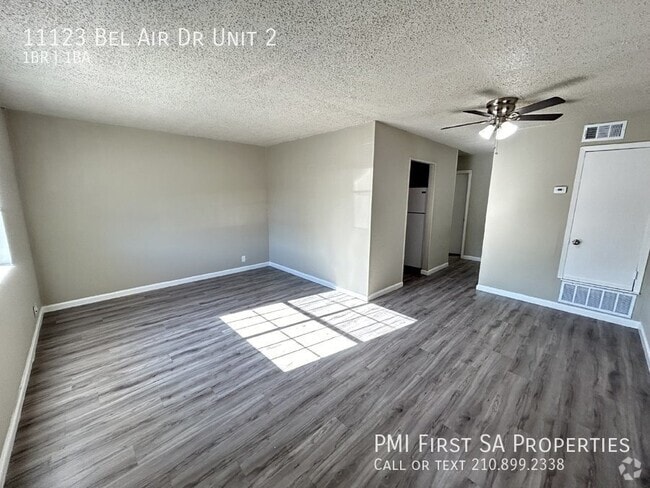 Building Photo - 11123 Belair Dr Unit 2 Rental