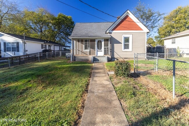 Photo - 3023 Rector St