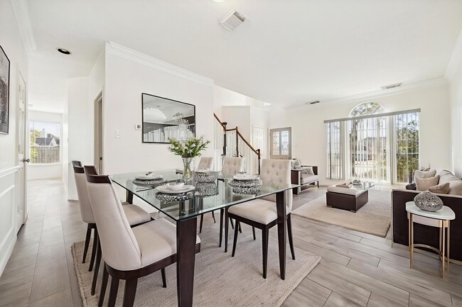 Building Photo - 1702 River Trail